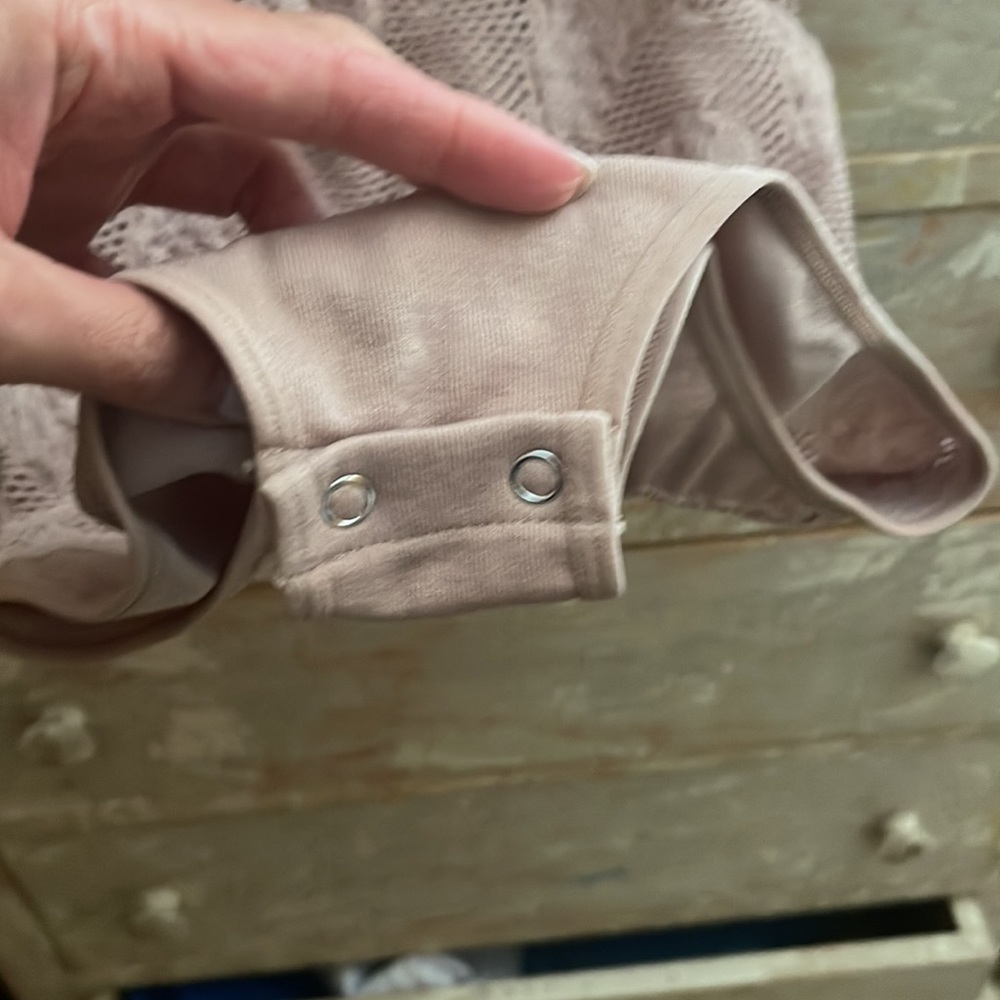 🥥NWT Aura Pink Tan Bodysuit Size S/M! SKIMS - Picture 5 of 8